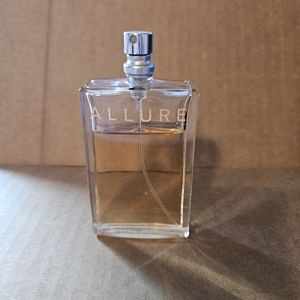 Chanel Allure Perfume